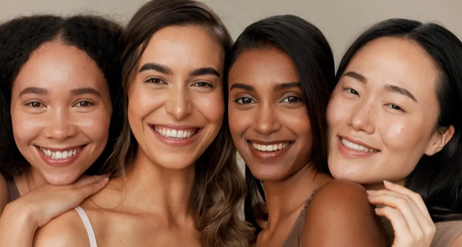 Vier wunderschöne Mädchen mit unterschiedlichen Hauttönen von Kosmetikstudio Beauty & More